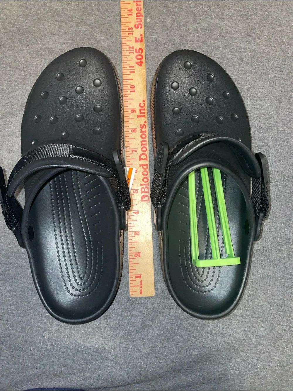 Mens size 11 Black crocs at work Clog Lightweight Comfort